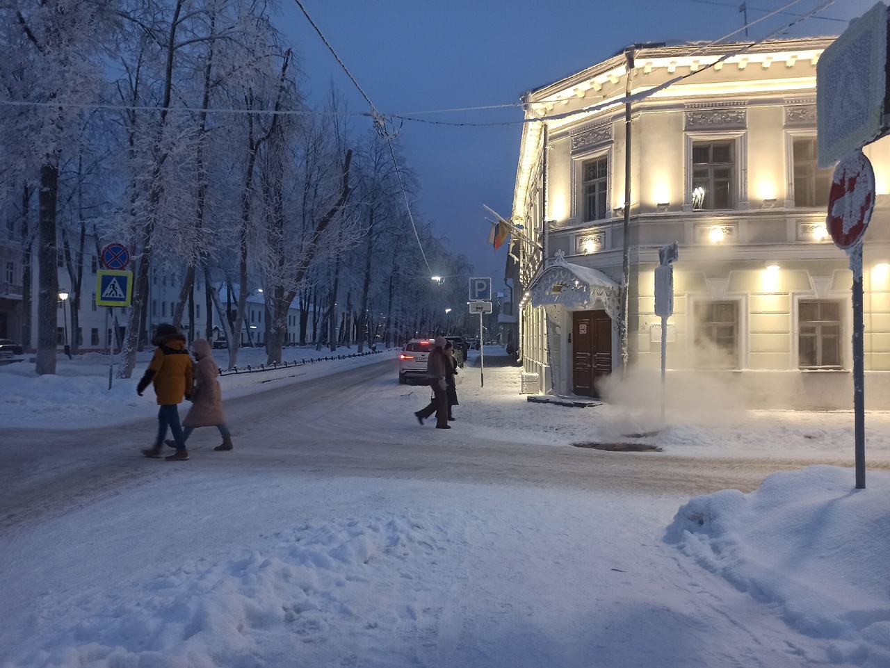 Главные новости Ярославля 18 октября: зима и заслуженный учитель.
