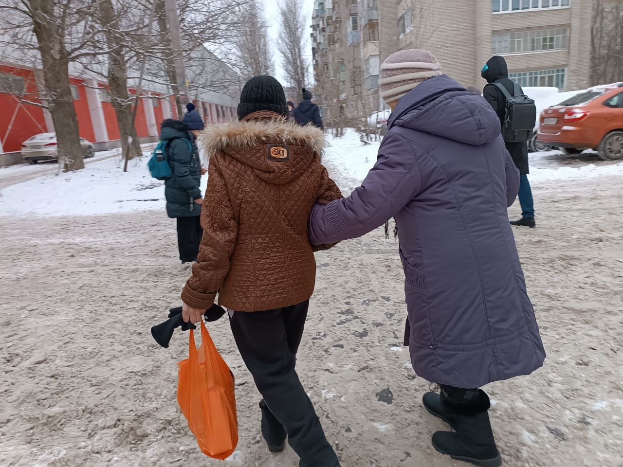 Творить добро другим во благо