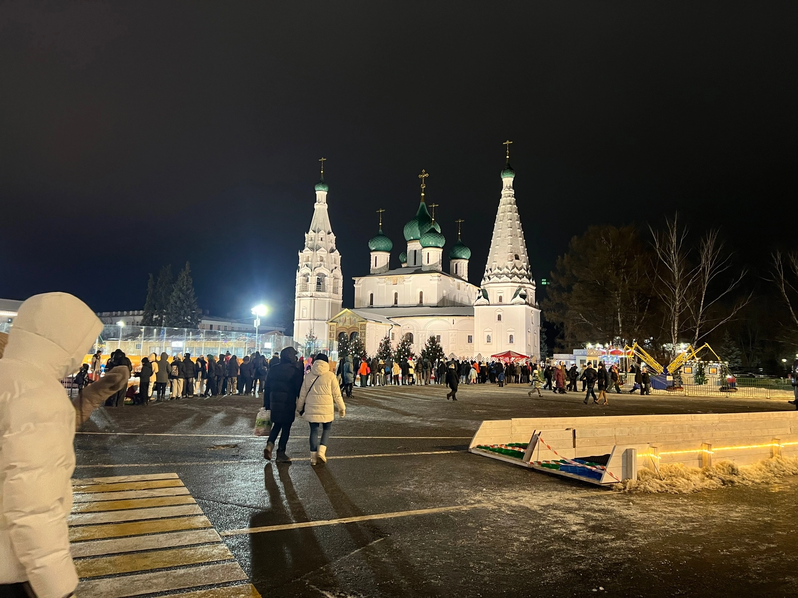 В Ярославле каток на Советской площади забирают у школьников 