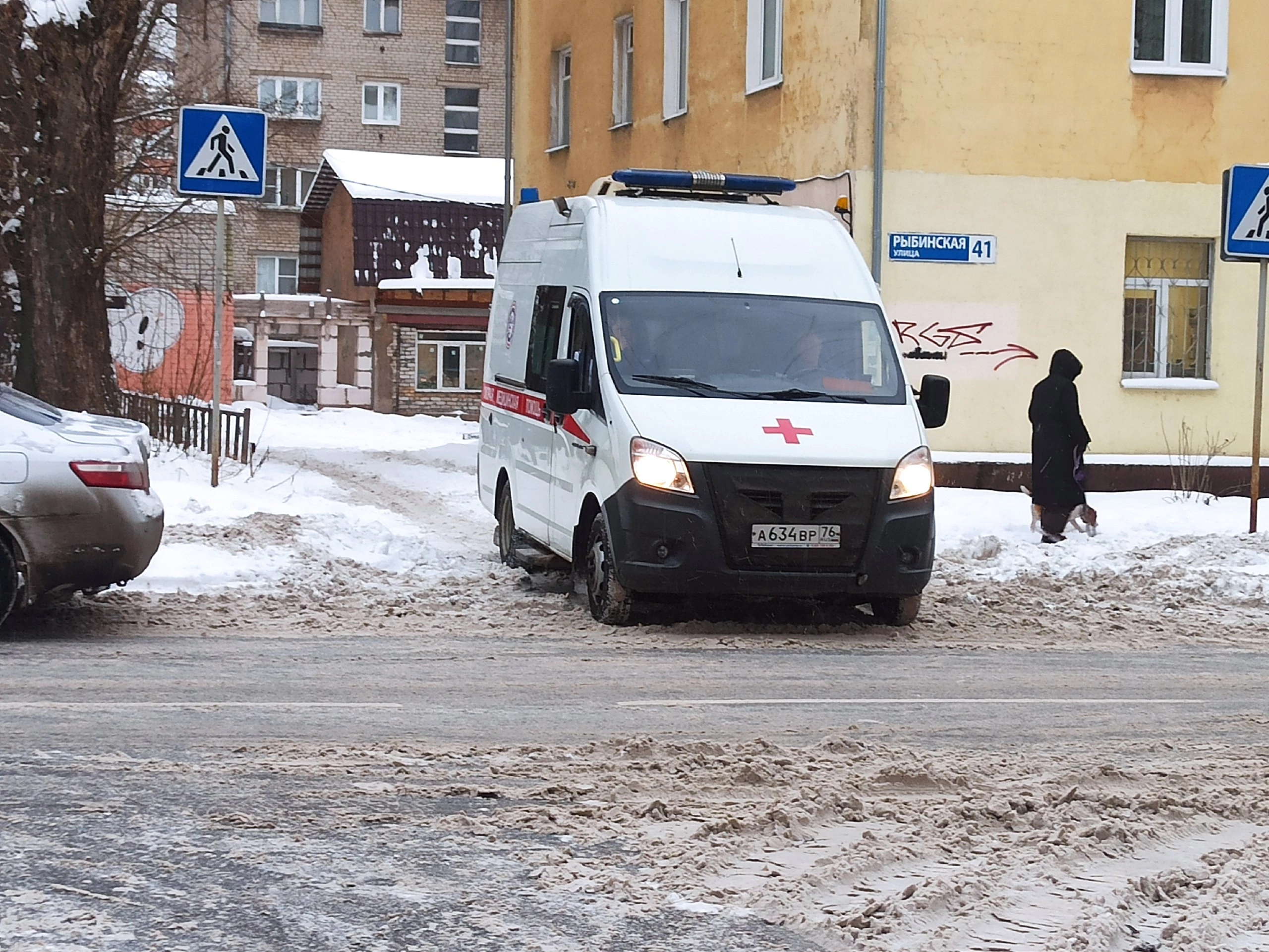 За январские выходные в скорую Ярославля поступило семь с половиной тысяч вызовов 