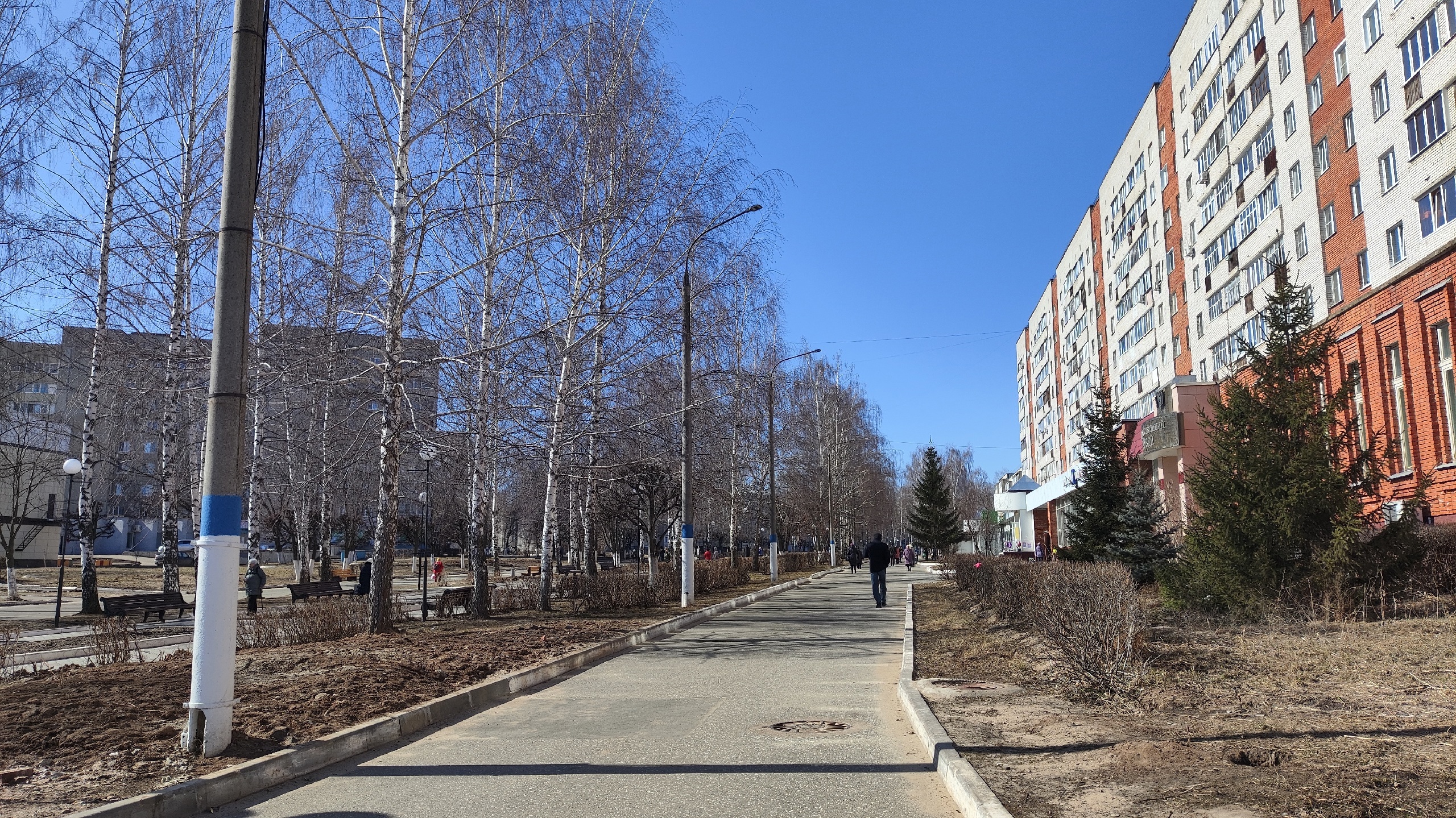 Майские каникулы переносятся: новые даты выходных в связи с обстановкой в стране